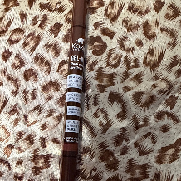 Eyeliner Set - Picture 4 of 7